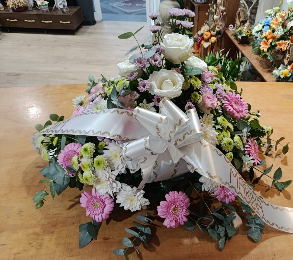 Cuscino funebre rosa